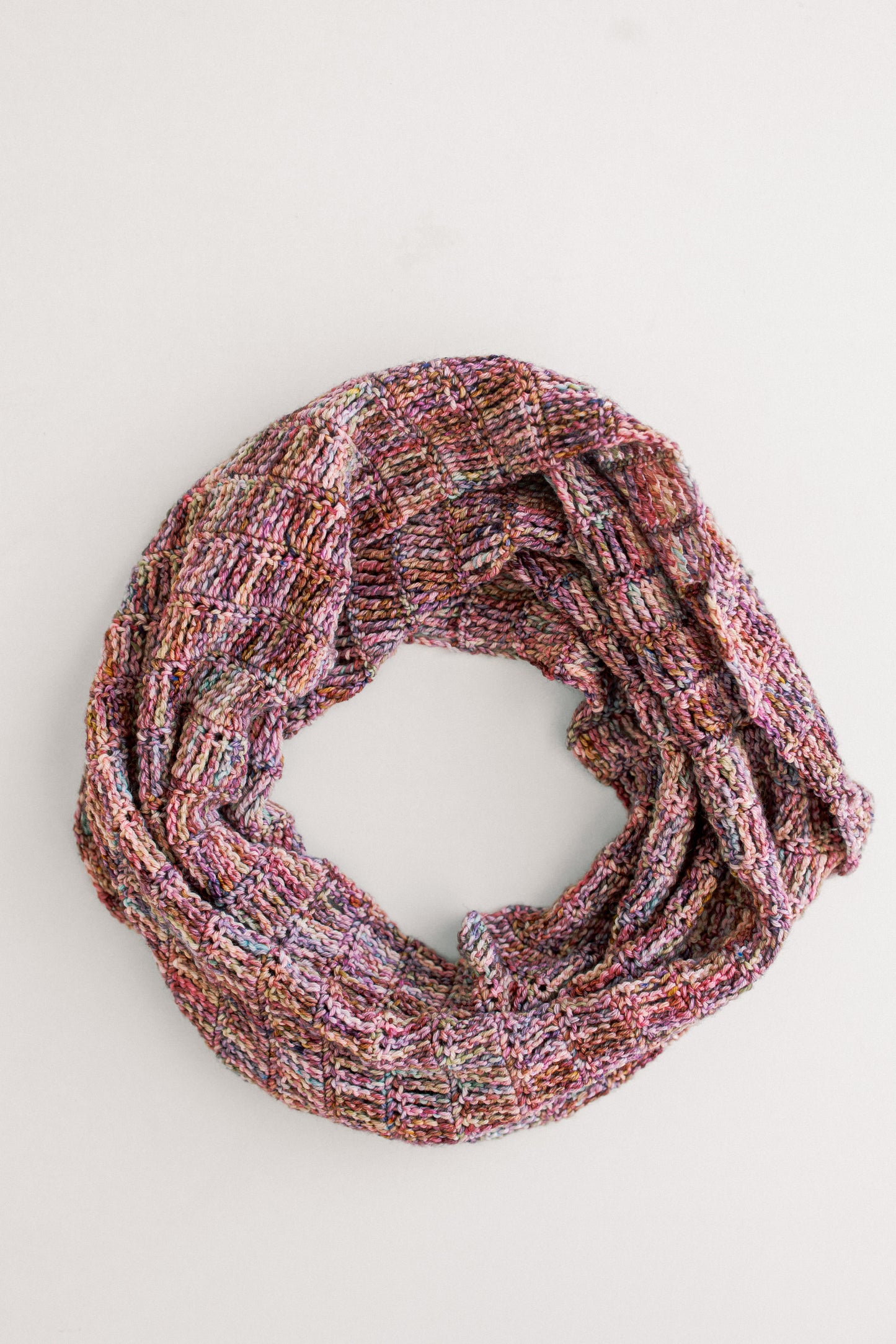 Dragonfly Twist Cowl // Crochet Pattern PDF